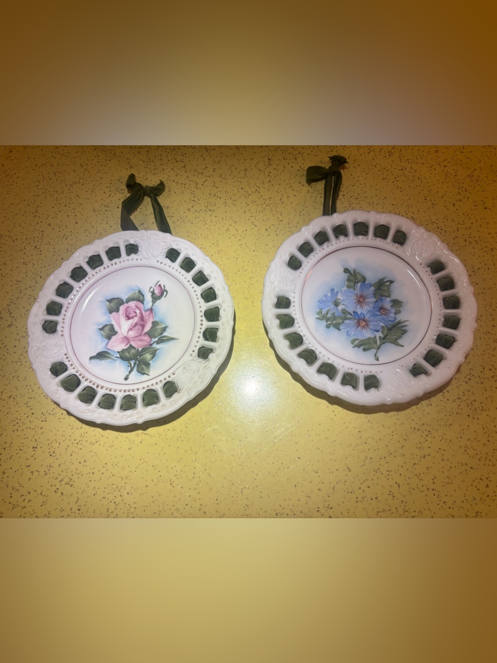 VINTAGE MILK-GLASS HAND PAINTED FLORAL MOTIF DECORATIVE PLATES COTTAGECORE!
